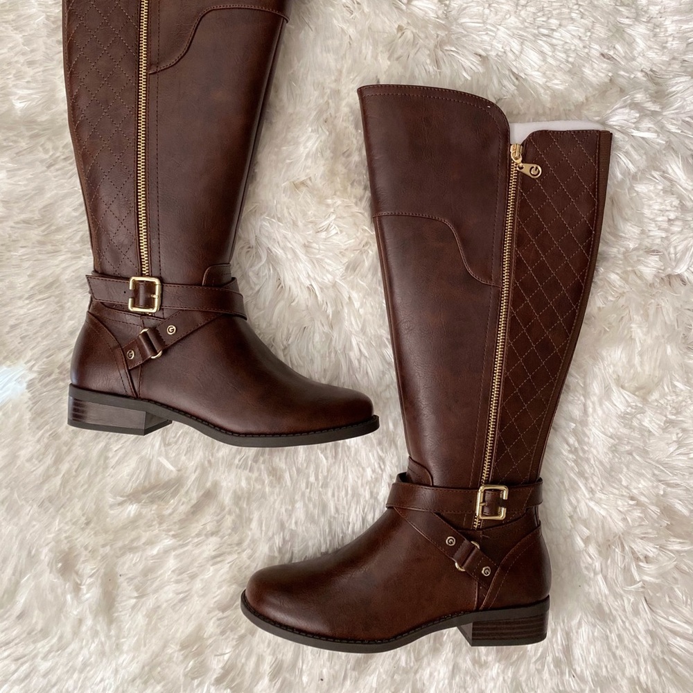 Boots - Picture 2 of 4
